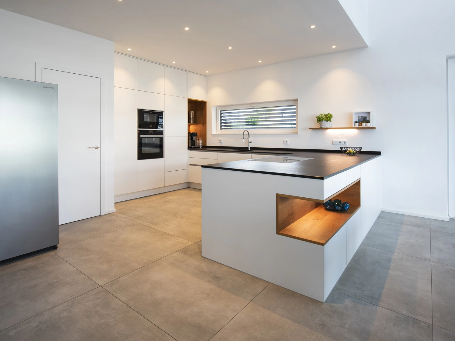 Detail Kochfeld mit integriertem Lüfter